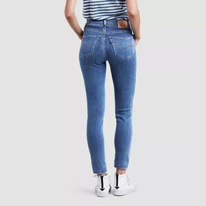 Levi's New 720 High-Rise Super Skinny Jeans